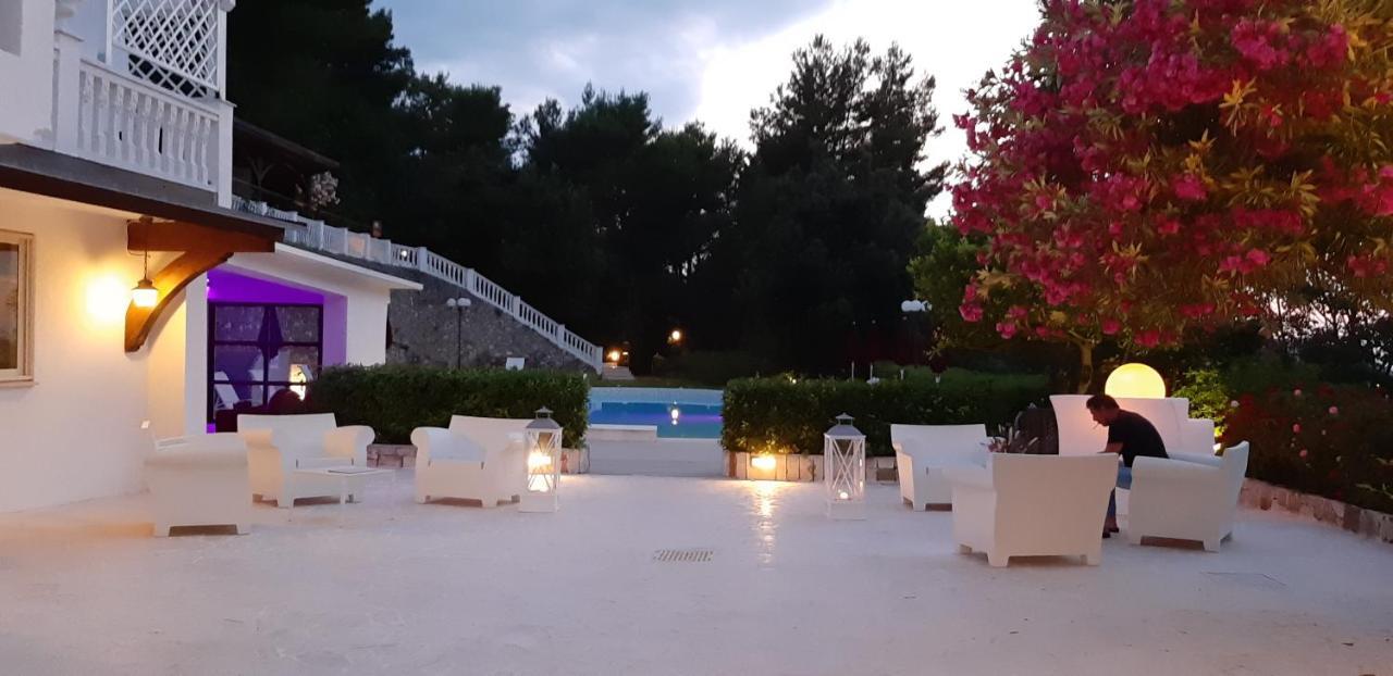 Hotel La Della Castellana 3*